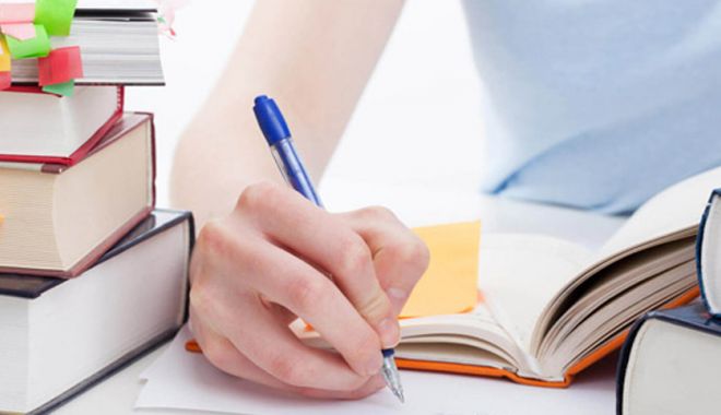 Evaluare Națională și Bac 2020. Au fost aprobate noile programe pentru examenele naționale - examen-1586857677.jpg