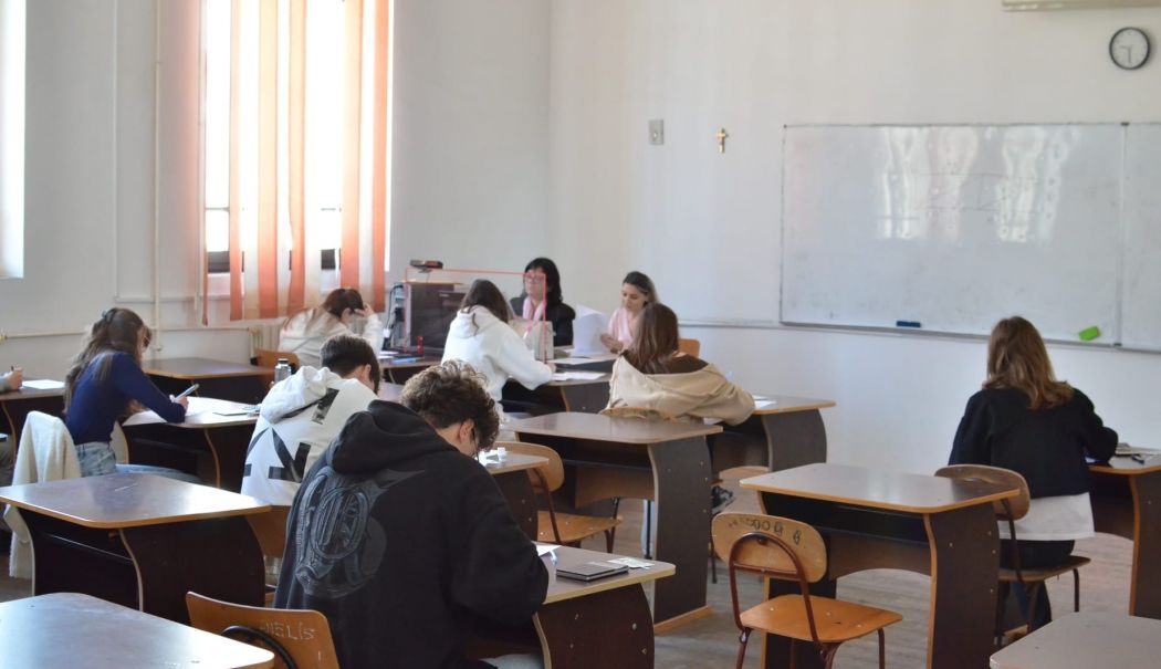 Ce rușine! Eliminat din concursul de titularizare pentru fraudă. Și voia să devină profesor!