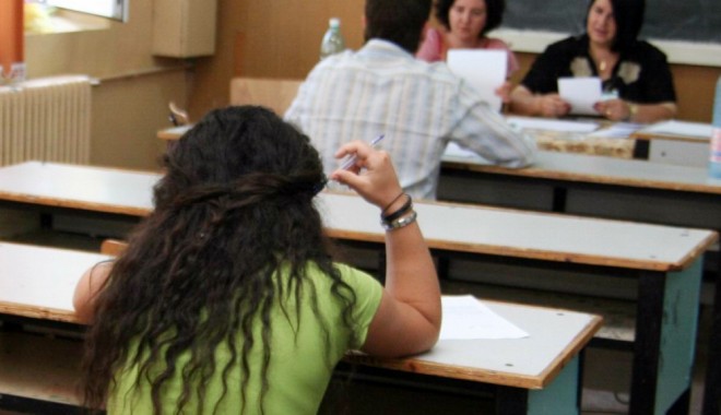 BAC 2013. Astăzi are loc proba scrisă la limba maternă - examenbacsesiunea2gf181314372377-1372757160.jpg