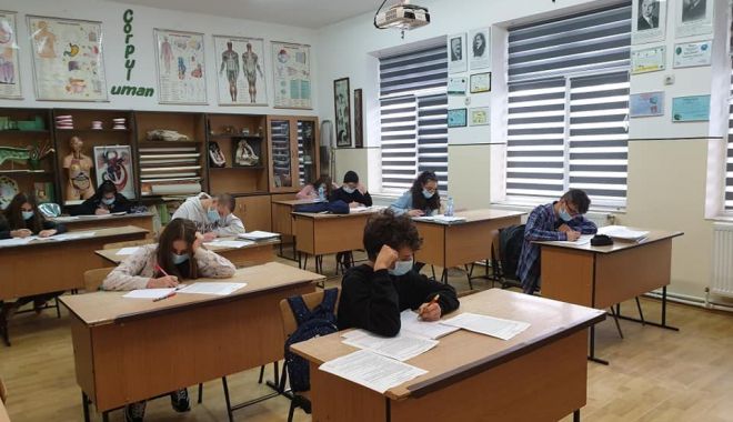Examene în sesiunea specială. Vor fi susținute numai probele ratate - exameneetapaspeciala-1591628131.jpg