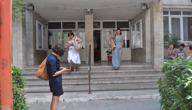 Titularizare 2012 / 944 de candidați prezenți la concurs - examentitularizareprofesori7-1343911025.jpg