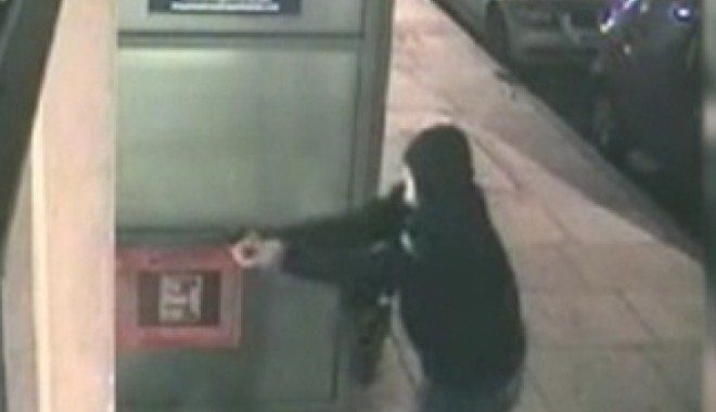EXECUȚIE, în direct / VIDEO șocant cu asasinul Vitalie Proca - executie60381000-1360395774.jpg