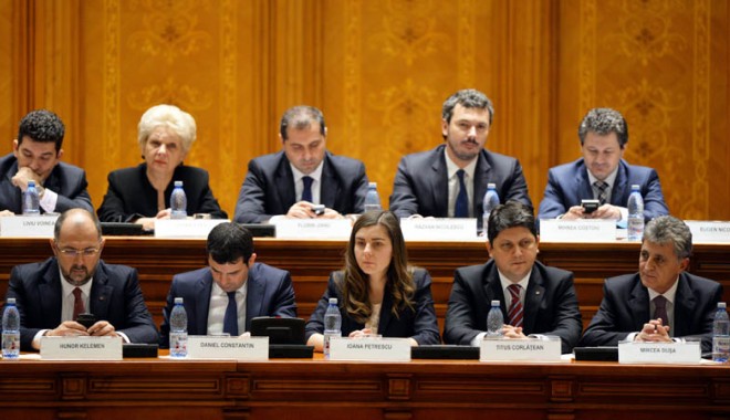 Executivul își angajează răspunderea  în Parlament pe programul politic - executivulisiangajeaza-1394471763.jpg