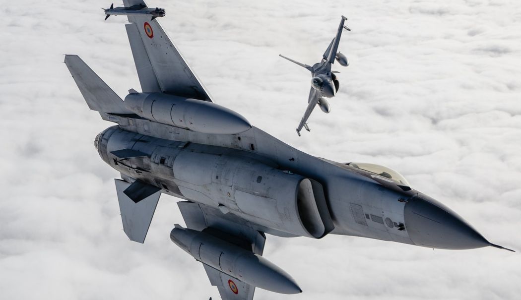 Forțele Aeriene Române anunță exerciții de zbor la înălțimi mici - exercitii-de-zbor-1-1747156869.jpg