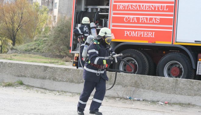 INCENDIU la Mănăstirea Techirghiol, la o clădire cu destinație turistică - exercitiupompierigf452-1624516300.jpg