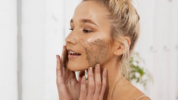 Riscurile exfolierii în funcție de tipul de piele - exfoliere-1697199235.jpg