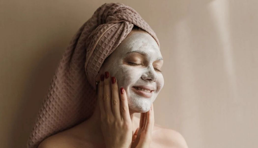 Exfolierea ajută la îndepărtarea excesului de sebum de pe față - exfoliere-1716741738.jpg