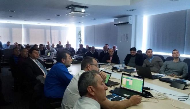 Experții EMSA susțin, la Constanța, cursul privind serviciile  maritime integrate - expertiiemsa1-1524064548.jpg
