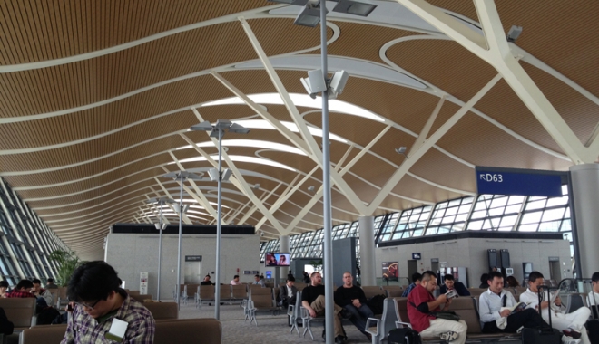 Explozie pe aeroportul  din Shanghai. Trei răniți - explozie-1465731170.jpg