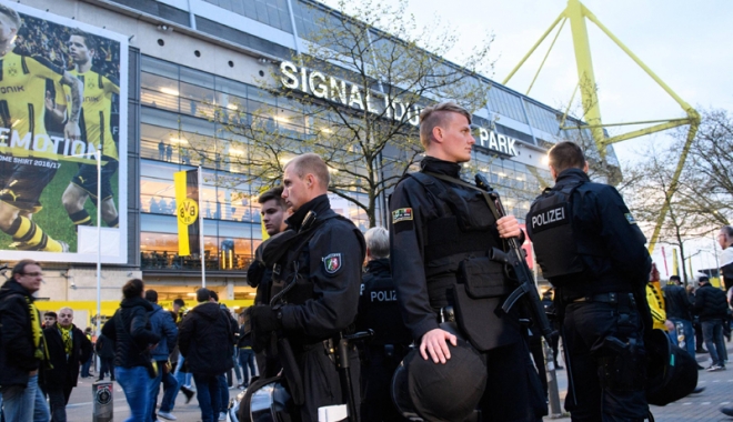 Autocarul Borussiei Dortmund,  ținta unei explozii puternice!  Ultimele detalii: o scrisoare misterioasă - explozieborussiadortmund-1492001851.jpg