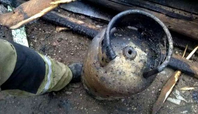 Bătrână prinsă sub dărâmături, după explozia unei butelii - exploziebuteliesursalibertatea-1589117488.jpg