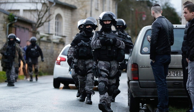 Explozie la sediul FMI din Paris. O persoană rănită după ce a deschis un plic suspect - exploziefranta-1489677574.jpg