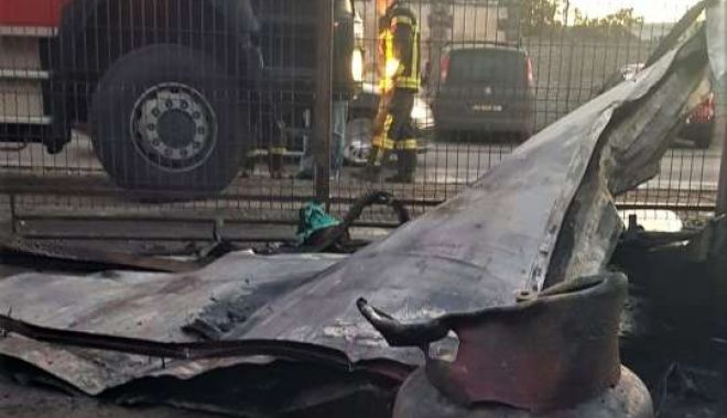 Incendiu urmat de explozia unei butelii, într-o gheretă în care se făceau langoşi - explozieghereta-1665994463.jpeg