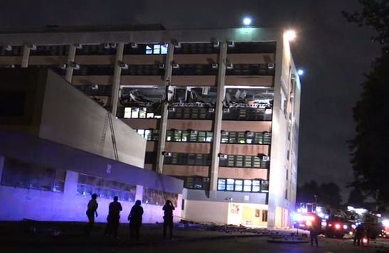 Momente de panică într-un liceu. Trei persoane au fost rănite - explozielaunliceudinnewyorktreip-1440162326.jpg