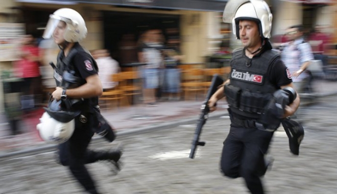 ATENTAT ÎN TURCIA. MAI MULȚI MORȚI - explozieturcia449919001-1463603226.jpg