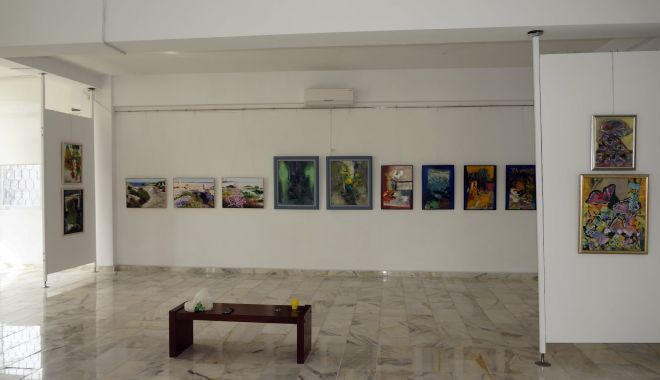 Salonul de primăvară debutează cu o expoziţie de grup - expo-1614948681.jpg