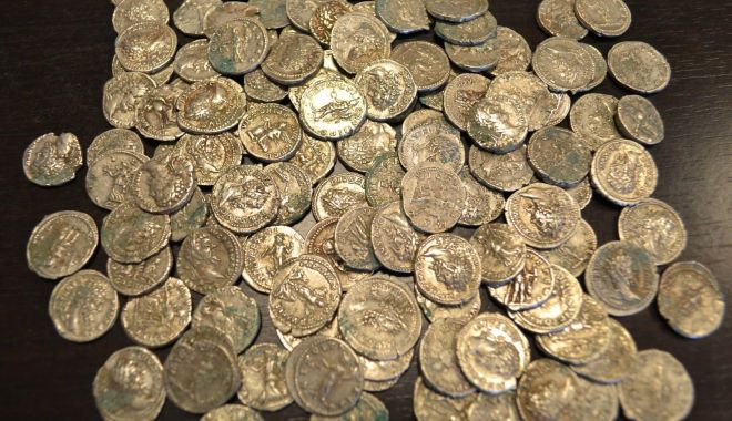 Tezaur monetar din epoca romană timpurie, la Muzeul de Istorie - exponatesursastiintapentrutoti-1591280077.jpg