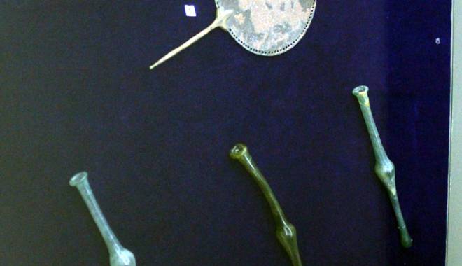 Ce foloseau femeile antichității ca să se machieze - exponatulluniimartiemuzeuldeisto-1458064510.jpg