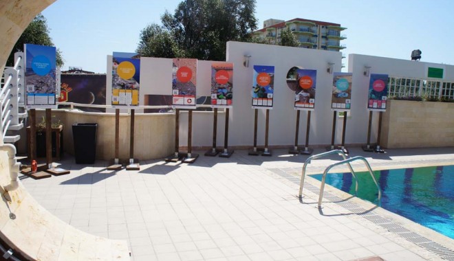 Expoziție cu deșeurile marine din mările Europei, la Phoenicia Holiday Resort din Mamaia - expoziti-1406567026.jpg