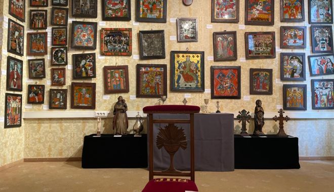 Premieră în piața de artă: o icoană semnată de Arsenie Boca, scoasă la licitație - expozitialicitatieidecraciunarta-1638445716.jpg