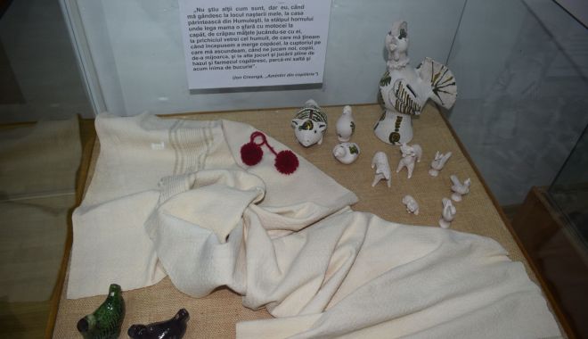 Expoziție dedicată Zilei Culturii Naționale, la Muzeul de Artă Populară - expozitie-1610618373.jpg