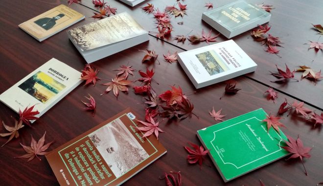 Expoziţie inspirată de Ziua Dobrogei, la Biblioteca Universitară „Ioan Popişteanu” - expozitie-1637001096.jpg