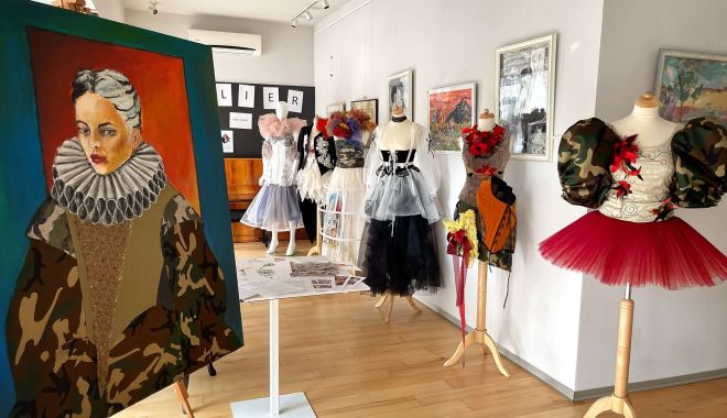 Expoziție-atelier a clasei de design vestimentar - expozitieatelier-1656614976.jpg