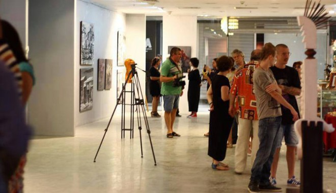 Expoziție de pictură la Art Gallery Constanța - expozitiedepictura-1410460629.jpg