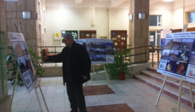 Expoziție de fotografie, la Medgidia - expozitiefotoinedita-1427229357.jpg