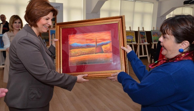 Recompensă dublă pentru recuperarea unor picturi furate în 1990 - expozitietablouri02-1495735969.jpg