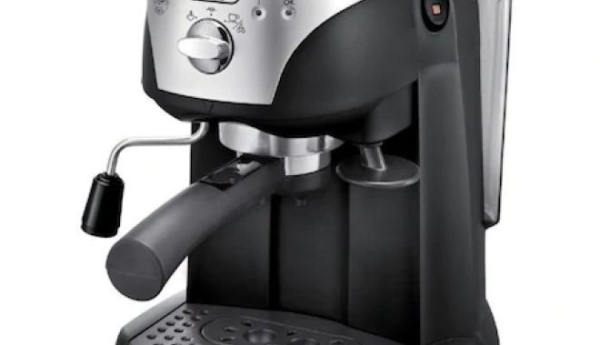 Brad Pitt, noul ambasador al brandului italian de expresoare DeLonghi - expresor-1635929070.jpg
