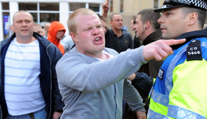 Europa, în stare de alertă - extremism-1311608828.jpg