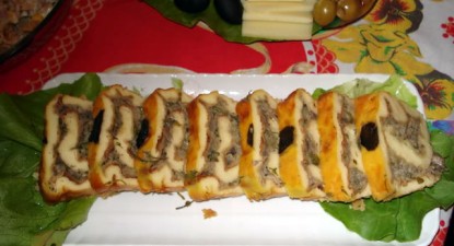 Ruladă de ciuperci și cartofi - f0a444af0c8029ca796c4f2115d66548.jpg