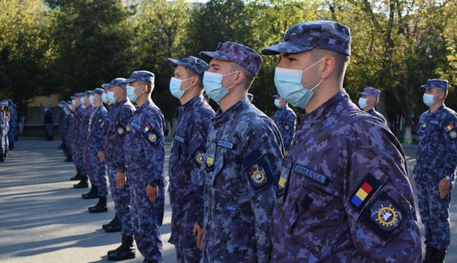 Elevii Şcolii Militare de Maiştri, la cursuri, faţă în faţă - f0c15e94d48d4cd6ac7f5f6ccfb53bbe-1620637323.jpg