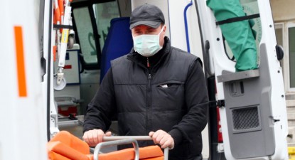 Serviciul de Ambulanță transportă prematurii în incubatoare împrumutate - f0dcd930ececa6b0f7db817459ae4e7c.jpg