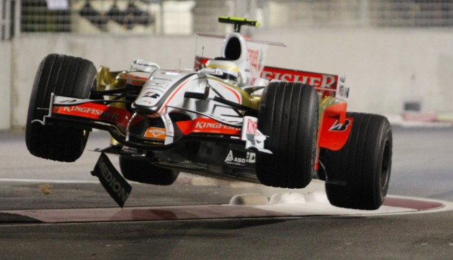 Iată cu ce se dopează piloții din Formula 1, pentru a-și reaminti mai ușor configurația circuitului - f10816538153-1376320418.jpg