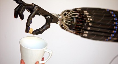 Criza economică trimite roboții în șomaj - f133b30511fd4fcb683d685de5514bc7.jpg