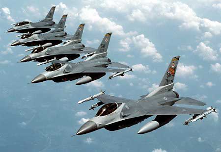 Bulgarii primesc cadou avioane americane de luptă F-16 în uz - f16-1328101544.jpg