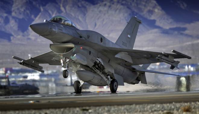 SUA livrează primele avioane F16 Egiptului - f16-1438274527.jpg