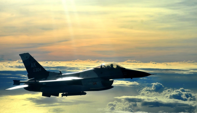 România negociază cu SUA cumpărarea de noi avioane F-16 - f16-1482337310.jpg