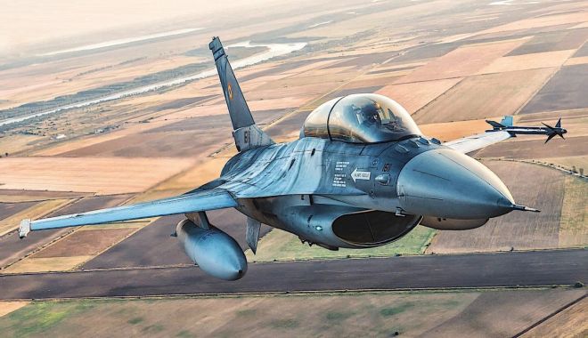 Primele avioane de luptă F-16 oferite Ucrainei de Olanda ajung în România - f16romania31407500-1698688886.jpg