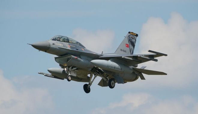 Avioane F-16 ale Forțelor Aeriene Turce, în România