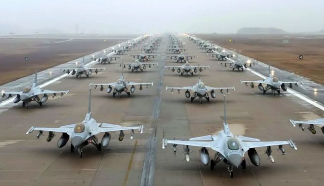 Olanda şi Danemarca vor livra avioane F-16 Ucrainei. Instruirea va avea loc în Danemarca şi România