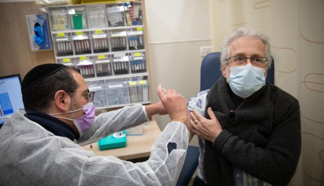 România, pe locul 7 în topul vaccinărilor împotriva COVID-19 cu ambele doze la nivel global - f201230nrf04-1614351746.jpg