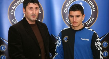 Romario a ajuns la Viitorul Constanța - f3457038ea541c1af6fc6d82fc25179b.jpg