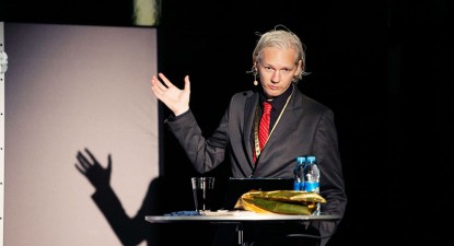 WikiLeaks pierde 500.000 de euro pe săptămână - f57b56757d964c28edcd8aacee7e9618.jpg