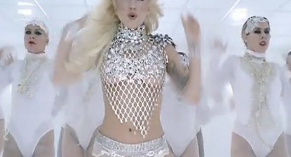 Lady Gaga șochează din nou - f5af8de6802460753a75a4692d255641.jpg