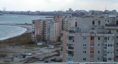 Luna concediilor a ieftinit cu 10% garsonierele constănțene - f678385c1983604b4e911b7bfb8d0b2f.jpg
