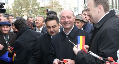 În turul doi al prezidențialelor, tătarii votează potrivit propriilor convingeri - f683718e899960eccd129a638d64898d.jpg