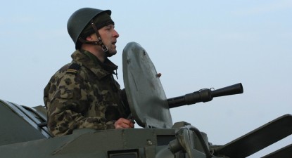 Armata trage cu tunurile în ținte de lux de șase miliarde de lei vechi - f685c1f265b8db0863875a6b6711b9e4.jpg